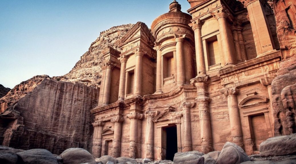 TOP 10 NEJÚŽASNĚJŠÍCH RUIN A ARCHEOLOGICKÝCH NALEZIŠŤ NA SVĚTĚ