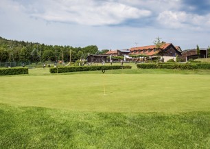 Královský Golf Club Malevil<span class='vzdalenost'>(25 km od hotelu)</span>