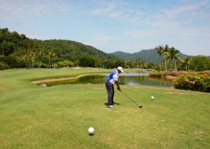 Nexus Golf Resort Karambunai<span class='vzdalenost'>(9 km od hotelu)</span>