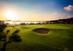 Costa Navarino Bay Course<span class='vzdalenost'>(9 km od hotelu)</span>