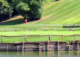 European Lakes Golf & Country Club<span class='vzdalenost'>(207 km od hotelu)</span>