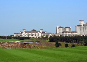 Mission Hills - Haikou - Double Pin Course<span class='vzdalenost'>(100 km od hotelu)</span>
