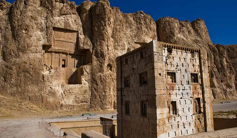 Persepolis - Naqshe Rostam - hrobky králů