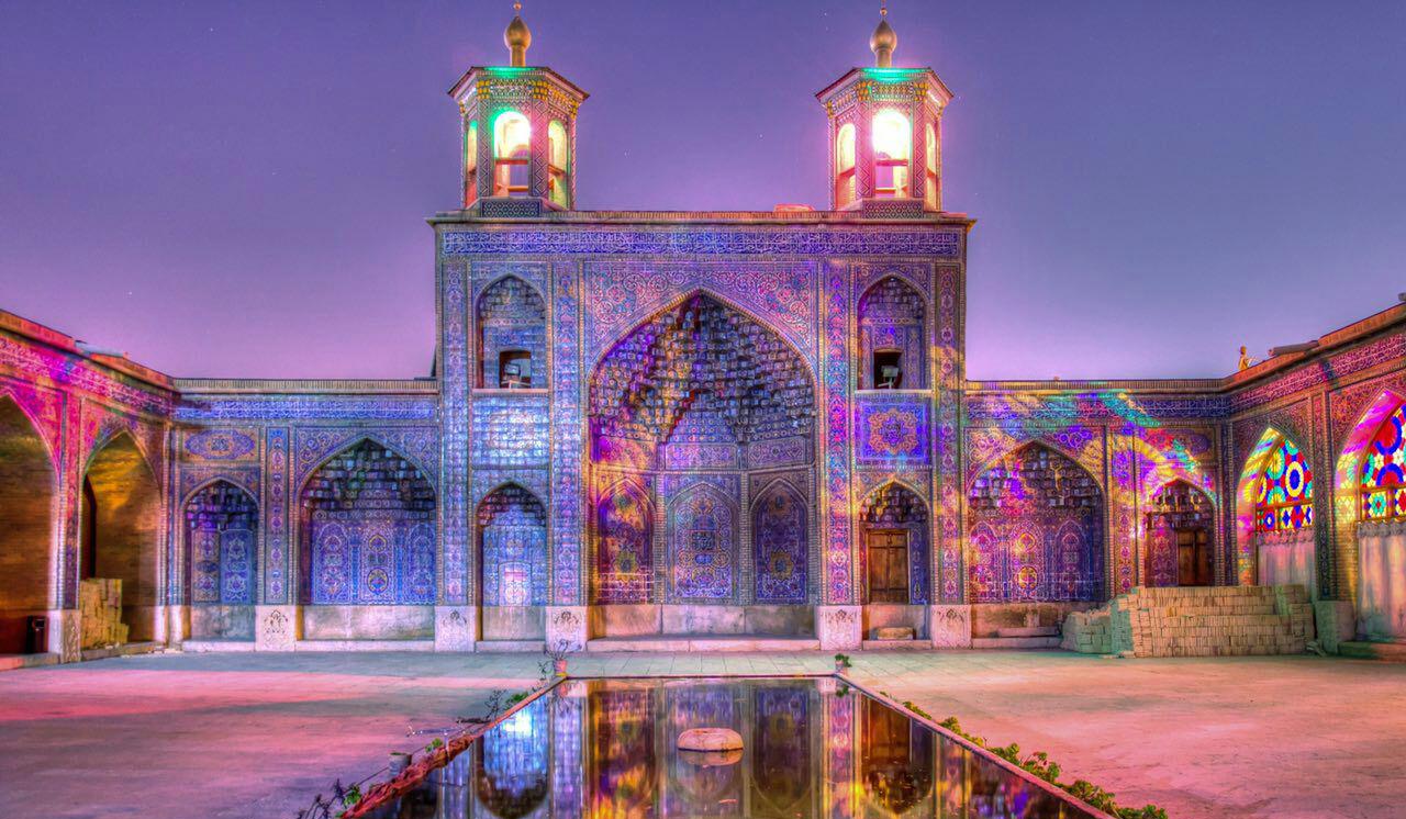 Shiraz - mešita Nasir ol Molk