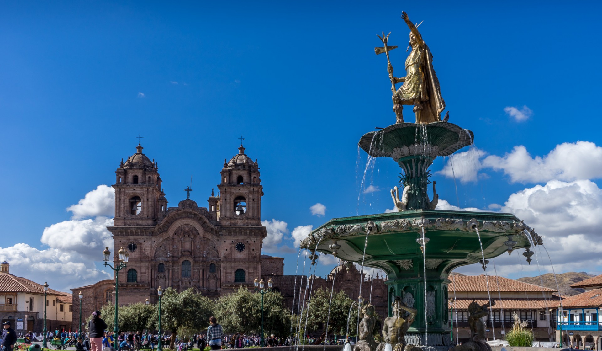 Peru - Cuzco - náměstí Armas
