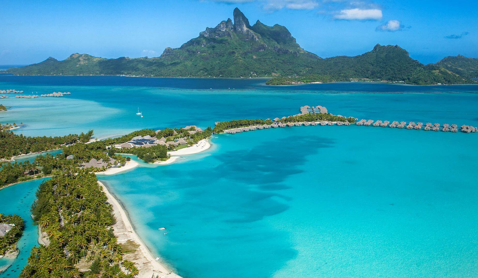 Francouzská Polynésie - ostrov Bora Bora - hotel St. Regis