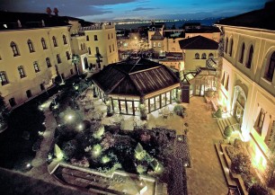 FOUR SEASONS AT SULTANAHMET