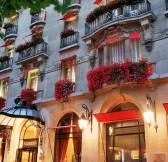 plaza-athenee-paris-france