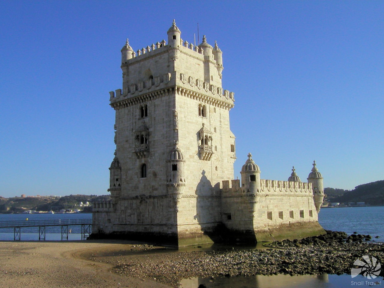 HISTORICKÉ PORTUGALSKO - FLY & DRIVE S PRONÁJMEM VOZU ****