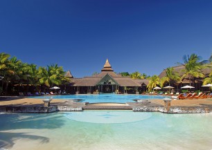 SHANDRANI BEACHCOMBER RESORT & SPA