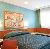 hotel-brunelleschi-milan-player1