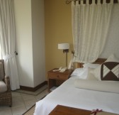 DINAROBIN BEACHCOMBER GOLF RESORT & SPA