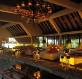 ROYAL PALM BEACHCOMBER LUXURY