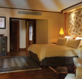 ROYAL PALM BEACHCOMBER LUXURY