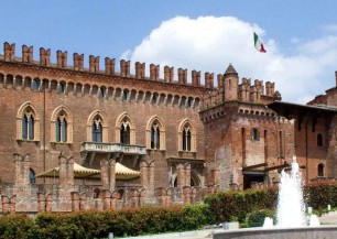 CASTELLO DI CARIMATE 