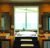 King Suite Jacuzzi