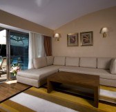 Deluxe Villa 5