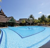 SHANDRANI BEACHCOMBER RESORT & SPA