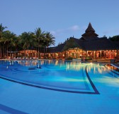 SHANDRANI BEACHCOMBER RESORT & SPA