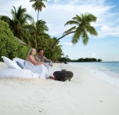 FOUR SEASONS AT DESROCHES ISLAND