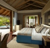 FOUR SEASONS AT DESROCHES ISLAND