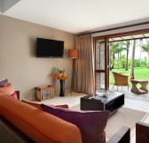 Kempinski Seychelles_OneBedroomBeachsideSuiteLivingArea
