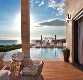 THE ROMANOS COSTA NAVARINO