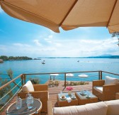 47-Palazzo-Imperiale,-A-superb-waterfront-location-and-elegantly-appointed-quarters_72dpi