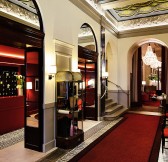 FRANCIE-CARLTON-LYON-MGALLERY-BY-SOFITEL3