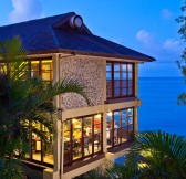 SANDALS REGENCY LA TOC