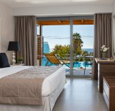 Řecko-Rhodos-Boutique5junior_suite_with_private_pool_and_lateral_sea_view_02