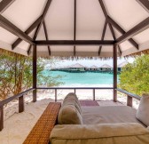 KIHAA MALDIVES ISLAND RESORT