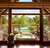 FOUR SEASONS BORA BORA RESORT