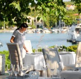 Řecko - Sani Asterias - Sani_Asterias_Over_Water_Restaurant_1843x2048