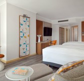 Malta - MALTA MARRIOTT Hotel  mlamc-deluxe-room-0793-hor-clsc