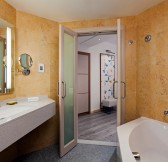 Malta - MALTA MARRIOTT Hotel  mlamc-guest-bathroom-0788-hor-clsc