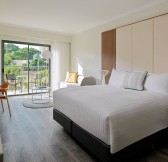 Malta - MALTA MARRIOTT Hotel  mlamc-king-guestroom-2859-hor-clsc