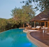 MOLORI SAFARI LODGE