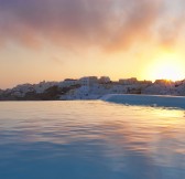 CANAVES OIA SUITES