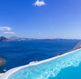 CANAVES OIA SUITES