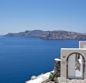 CANAVES OIA SUITES