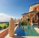 ROYAL GARDEN VILLAS & SPA