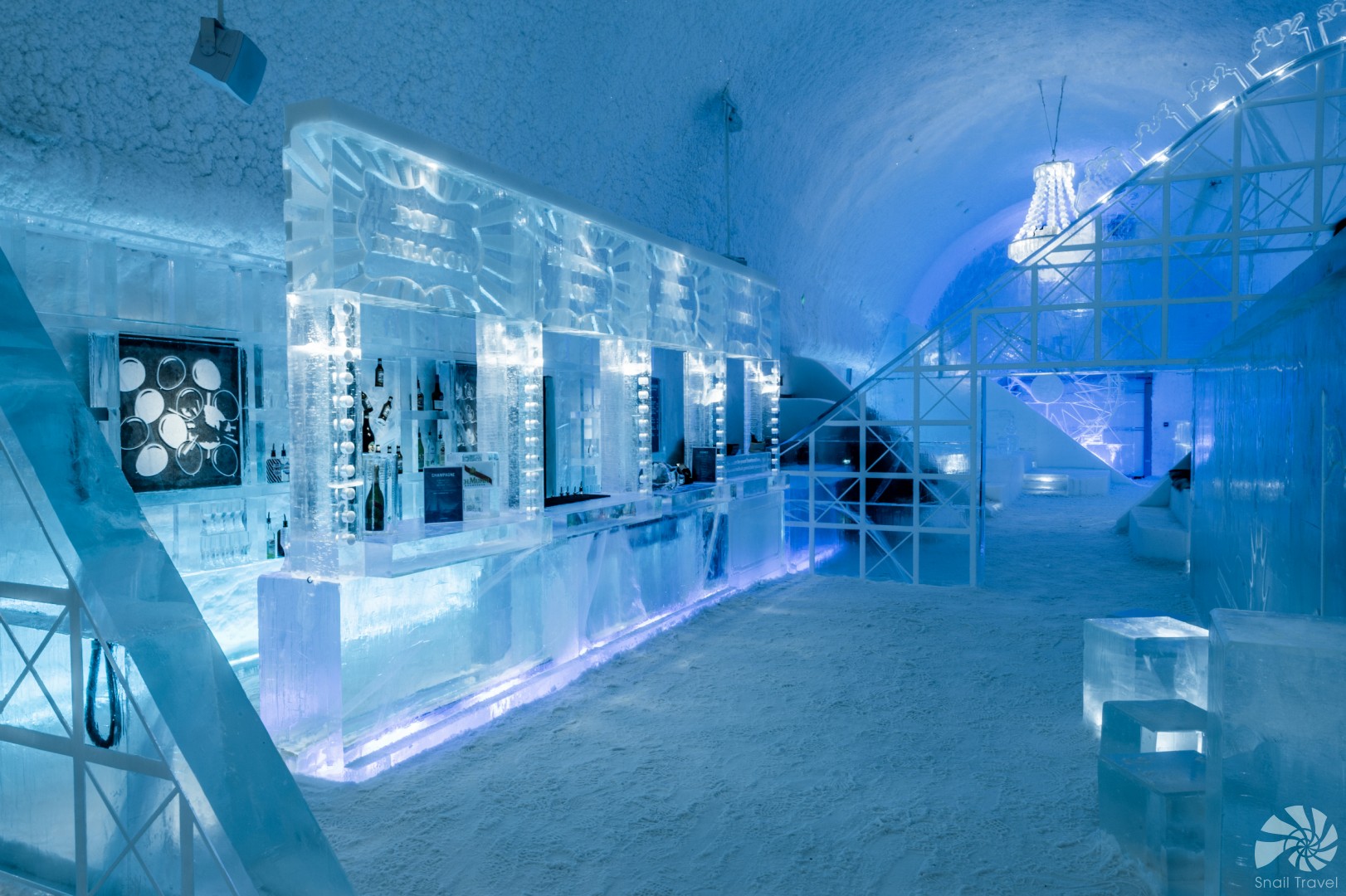 ICEHOTEL ****