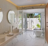 MALEDIVY_-_MAAFUSHIVARU_MALDIVES_4