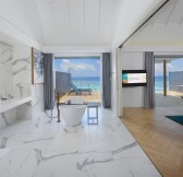MALEDIVY_-_MAAFUSHIVARU_MALDIVES_18