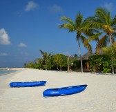 MALEDIVY_-_KUDAFUSHI_MALDIVES_12