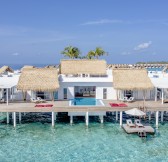 MALEDIVY_-_EMERALD_MALDIVES_RESORT_331