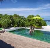 MALEDIVY_-_EMERALD_MALDIVES_RESORT_62