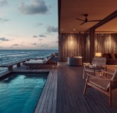 Maledivy-Patina-Maldives-One-Bedroom-Water-Pool-Villa-1