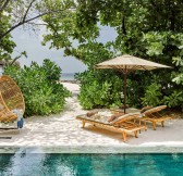 Maledivy-Joali-Maldives-Luxury-Resort-Muravandhoo-Island-Beachfront-Luxury-Villa-pool-1